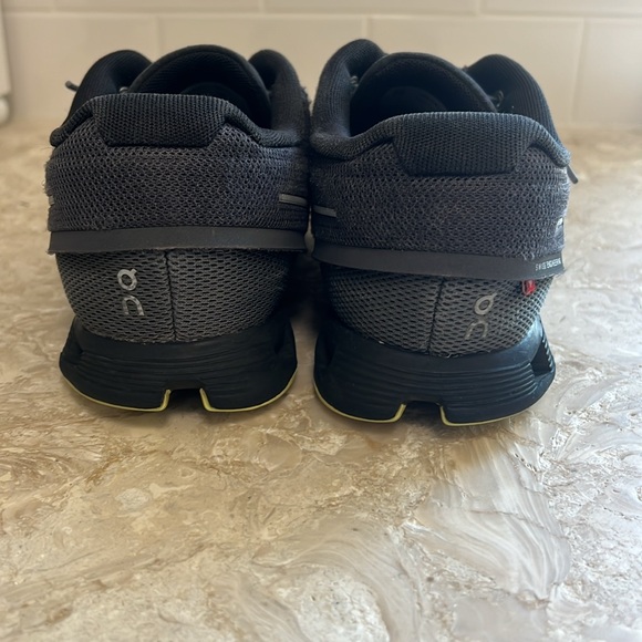 On Running Sneakers in Gray and Yellow - Picture 4 of 8